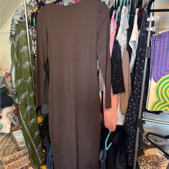 Aritzia Babaton Brown Contour Crew Longsleeve Midi Dress - Picture 2 of 3